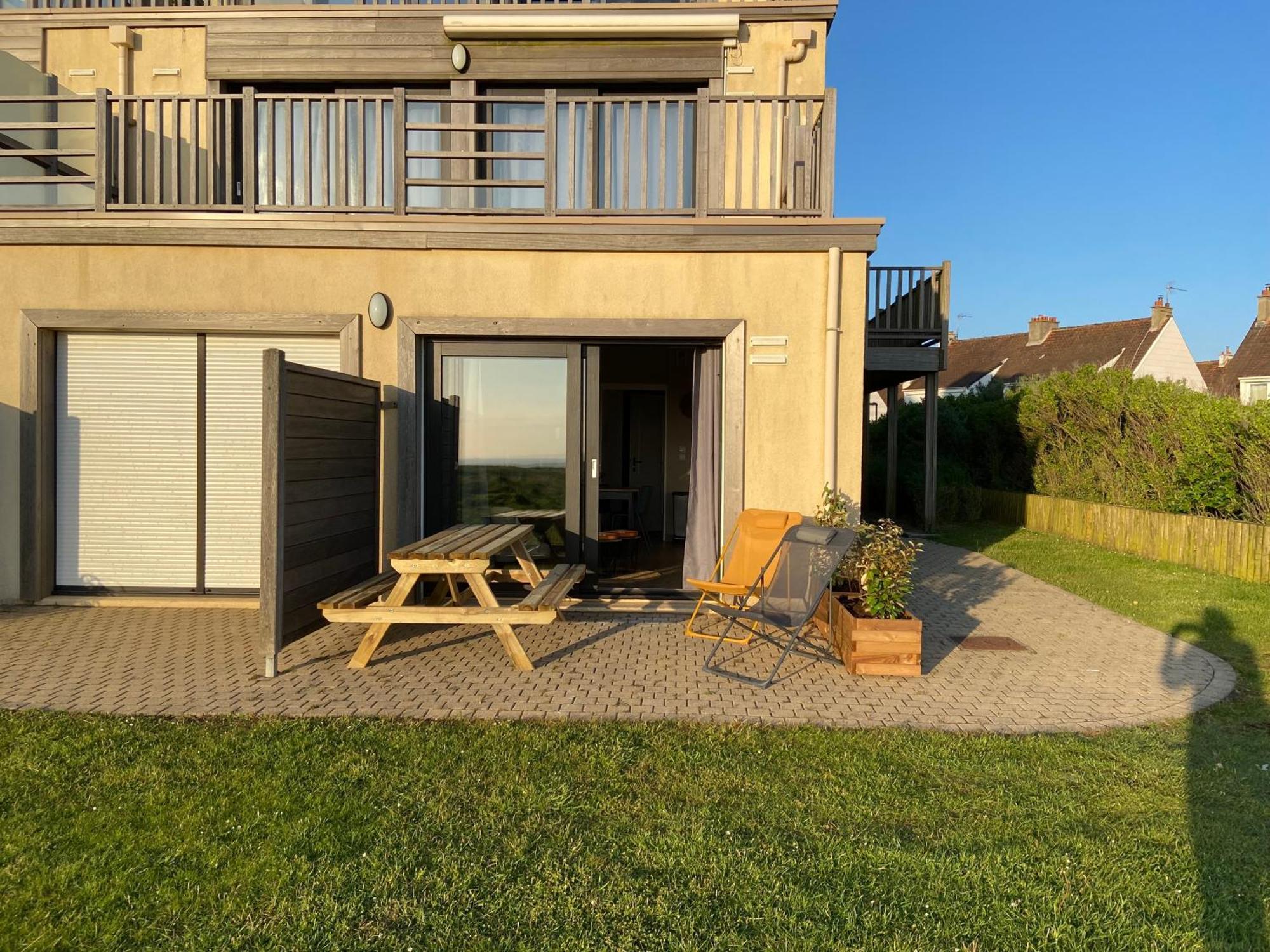 Brise De Mer Sur La Naturelle, Studio A Wimereux , Parking Exterior photo